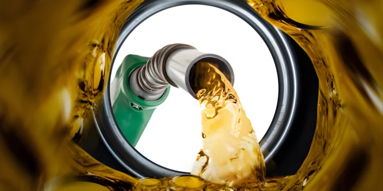 South African motorists filling up as the April petrol price outlook worsens