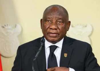 A broken streetlight on a South African street, one of the hazards named in the Ramaphosa 90-day plan